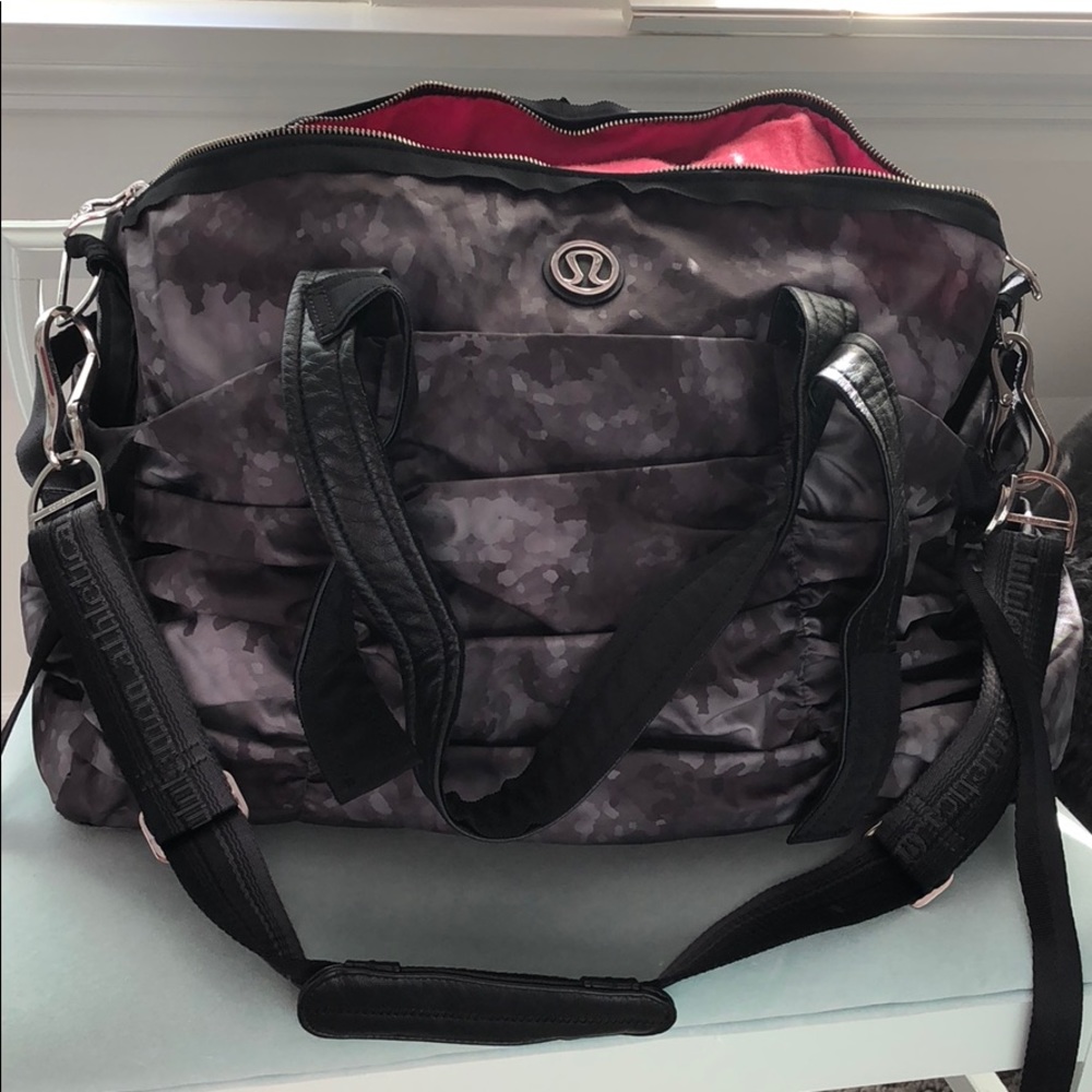 Lululemon athletica large Multipocket gym bag